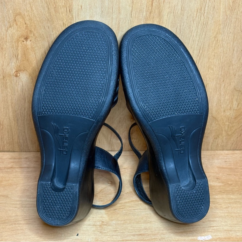 Black Women's Leather Slingback Sandal - Picture 7 of 8